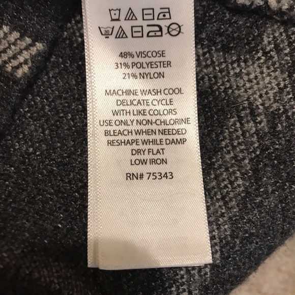 Cynthia Rowley Dark Grey and White Plaid Sweater ✿ - Picture 6 of 6